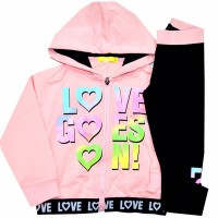 Детски анцуг LOVE 3-9 години в нежно розово.